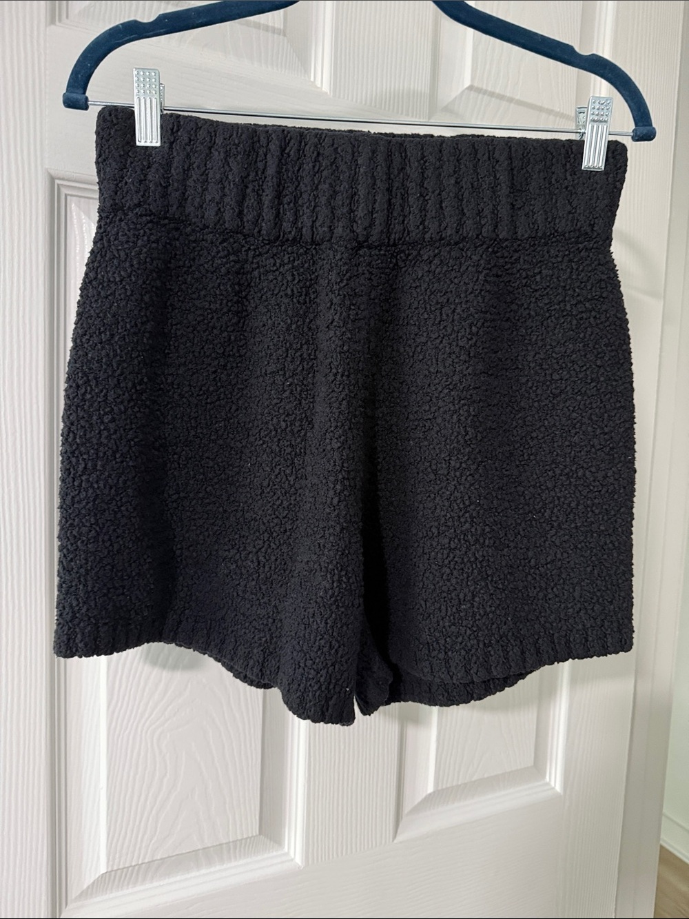 Skims Cozy Black Sherpa Lounge Shorts
